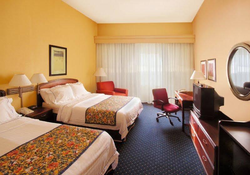 Courtyard Newport News Yorktown Hotel Ngoại thất bức ảnh