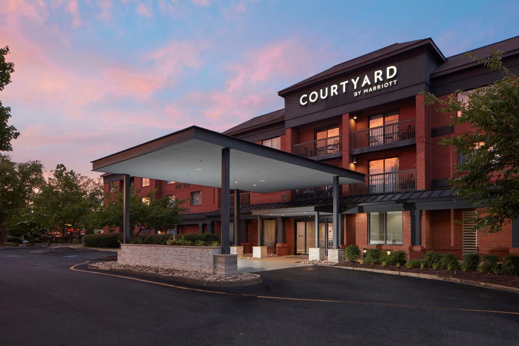 Courtyard Newport News Yorktown Hotel Ngoại thất bức ảnh